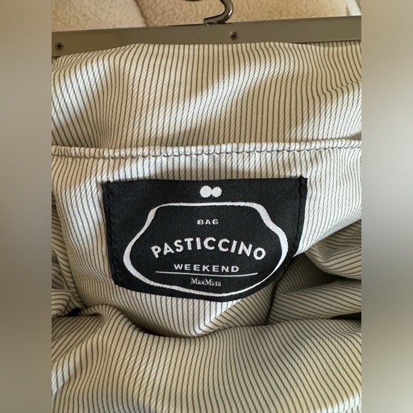 Weekend Max Mara Leather Pasticcino Bag - Picture 5 of 12